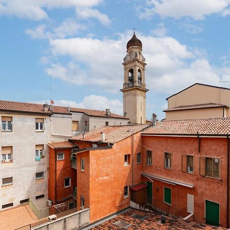 Domus Verona - Ampia Residenza Filippini A Pochi Passi Dall'Arena エクステリア 写真