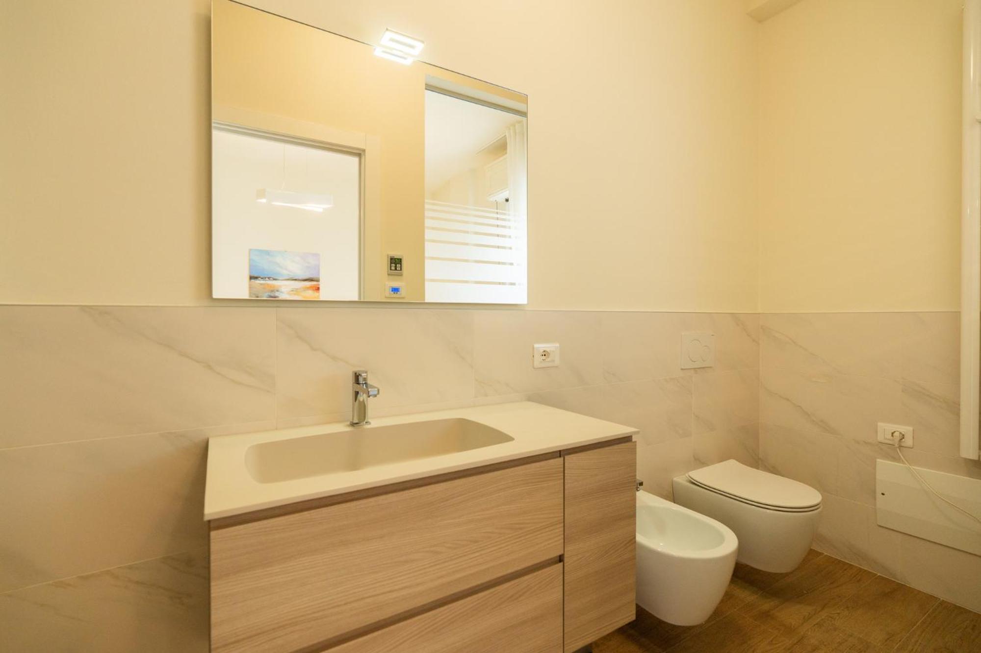 Domus Verona - Ampia Residenza Filippini A Pochi Passi Dall'Arena エクステリア 写真