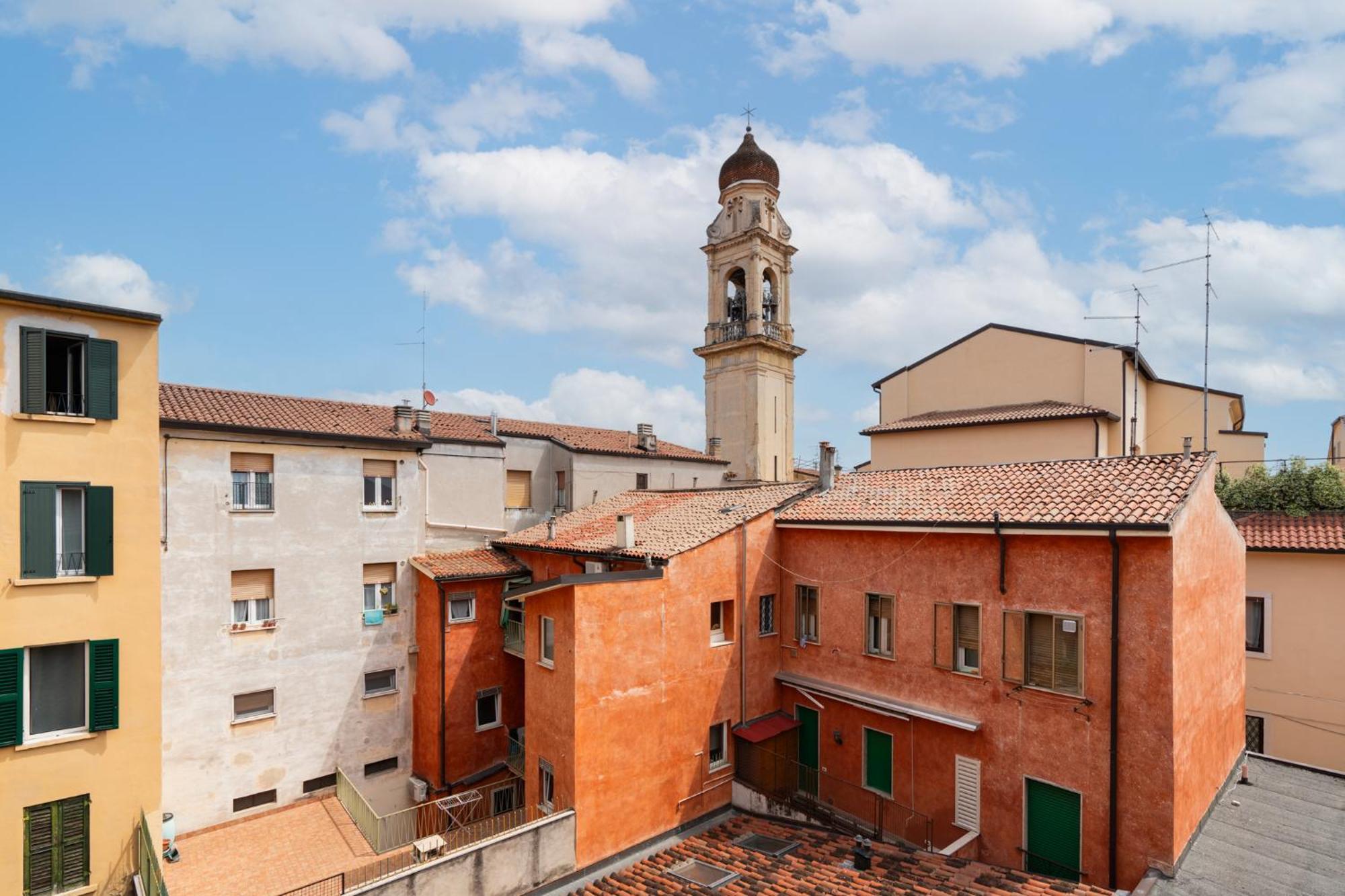 Domus Verona - Ampia Residenza Filippini A Pochi Passi Dall'Arena エクステリア 写真