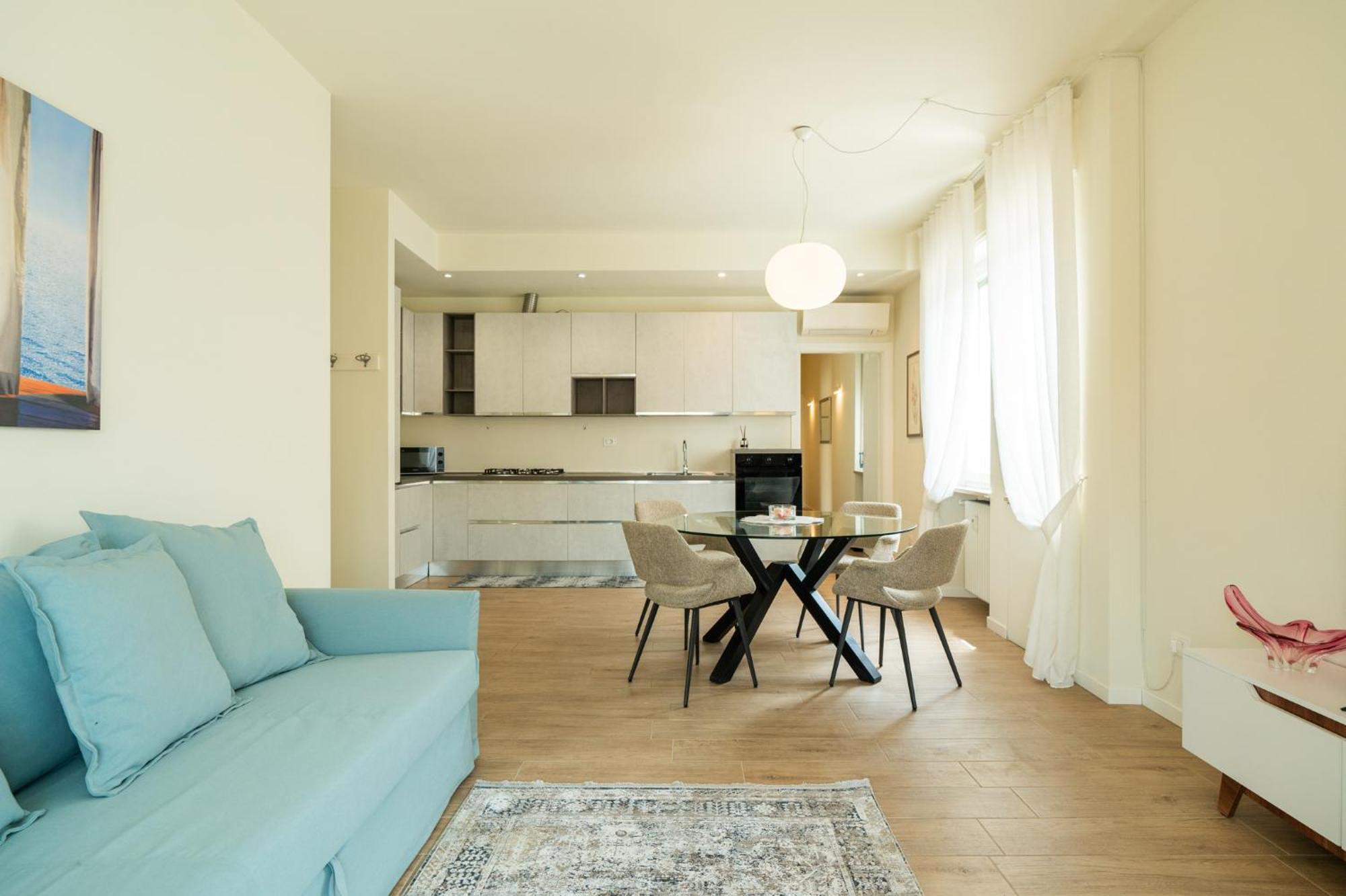 Domus Verona - Ampia Residenza Filippini A Pochi Passi Dall'Arena エクステリア 写真