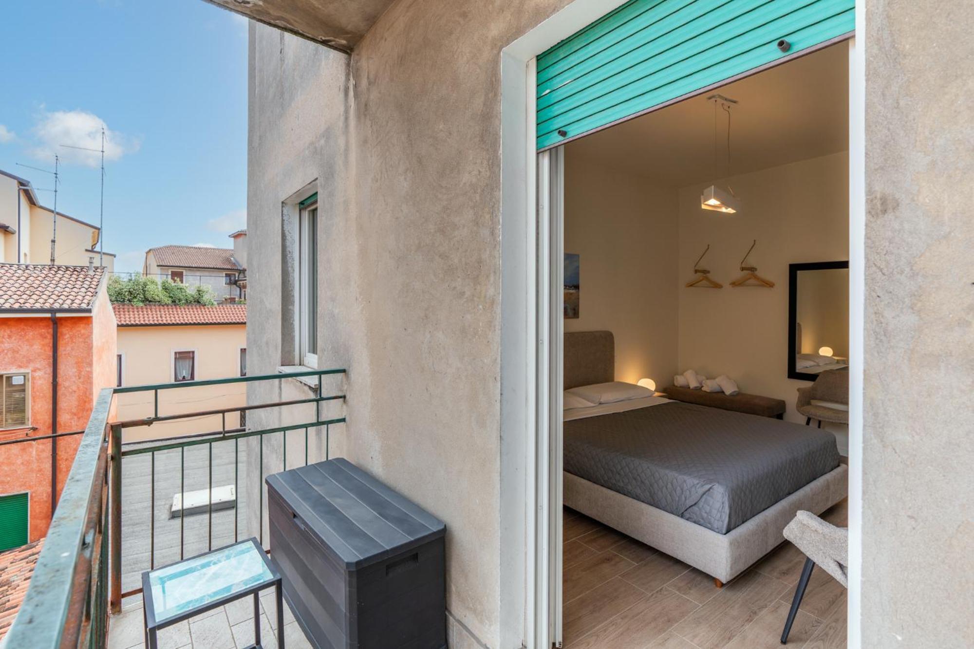 Domus Verona - Ampia Residenza Filippini A Pochi Passi Dall'Arena 部屋 写真